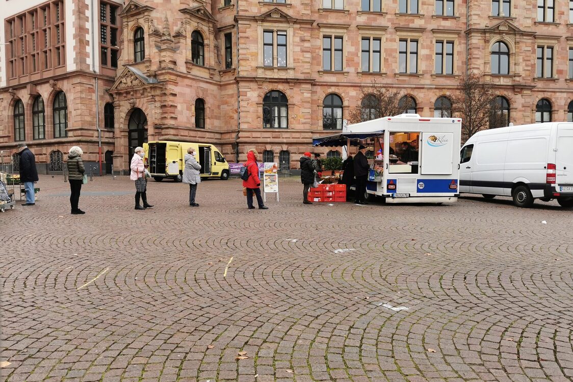 Einkaufen auf dem Wiesbadener Wochenmarkt